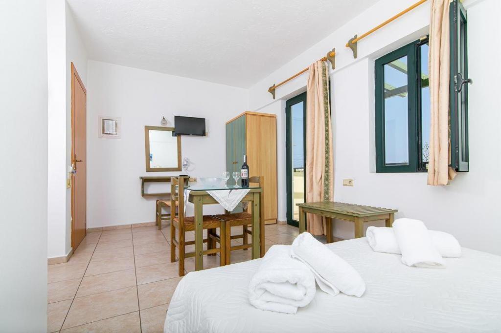 Dionysos Apartments & Studios Stalida Exterior photo